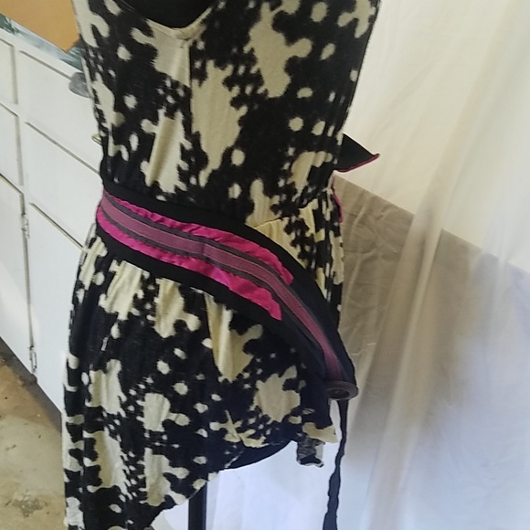 A common thread top - Picture 3 of 4